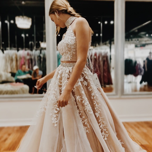 Sherri Hill Formal dress 2-pc with train - Picture 4 of 5